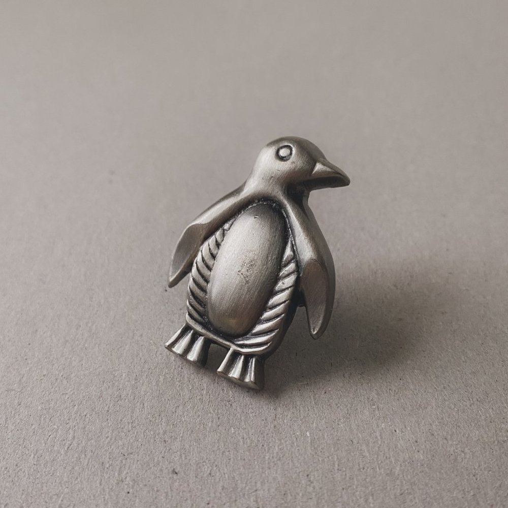 Vintage 1.5" Silver Tone Heavy Figural Baby Penguin Bird Animal Brooch Pin